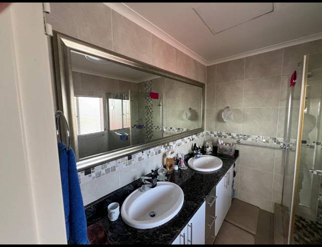 3 BEDROOM TOWNHOUSE FOR SALE IN MISTY BAY